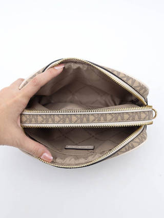 Necessaire Michael Kors - comprar online