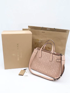 Bolsa Burberry Leather Medium Banner Tote Bag na internet