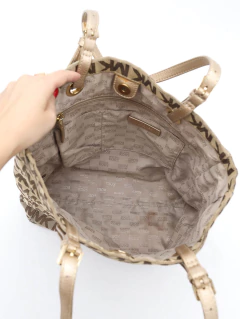 Michael Kors JET SET TOTE na internet