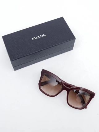 Óculos de Sol Prada SPR 24Q - comprar online