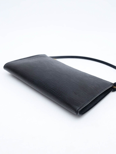 Bolsa Louis Vuitton Pochette Epi - comprar online