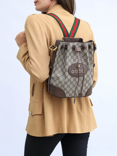Bolsa Gucci GG Supreme Bucket
