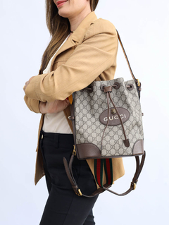 Bolsa Gucci GG Supreme Bucket - comprar online