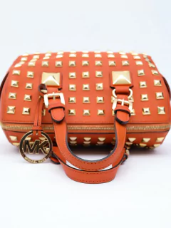 Imagem do Bolsa Michael Kors JetSet Spikes Orange