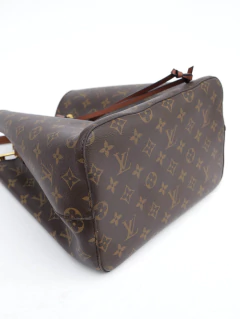 Bolsa Louis Vuitton NéoNoé MM - comprar online