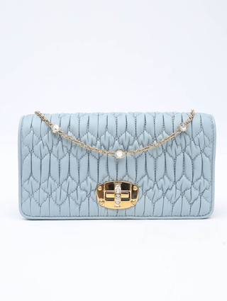 Bolsa Miu Miu Matelassê Cristal Azul - comprar online