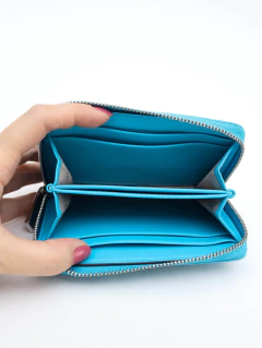 Carteira Michael Kors azul na internet