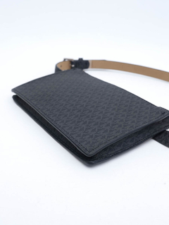 Pochete Michael Kors Fanny - loja online