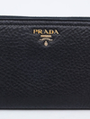 Imagem do Carteira Prada Black Leather Zip Around