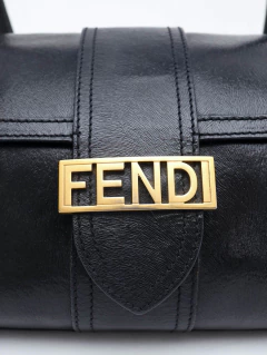 Bolsa Fendi Handbag Black na internet