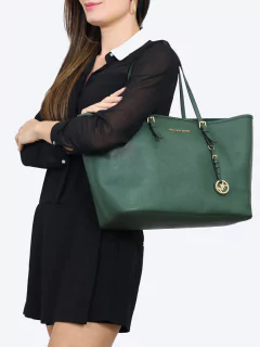 Bolsa Michael Kors JetSet Shopping Green - comprar online