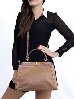 Bolsa Fendi Peekaboo