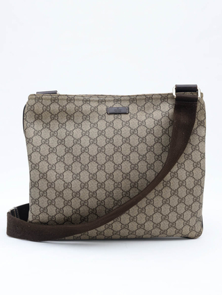 Bolsa Gucci Messenger GG Supreme na internet