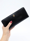 Carteira Tory Burch Robinson Slim
