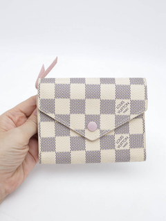 Carteira Louis Vuitton Victorine na internet