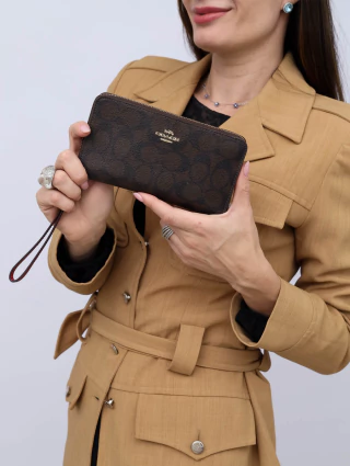 Carteira Coach Signature Marroma
