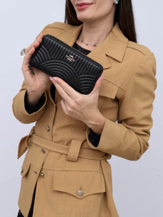 Carteira Coach Accordion Zip Wallet