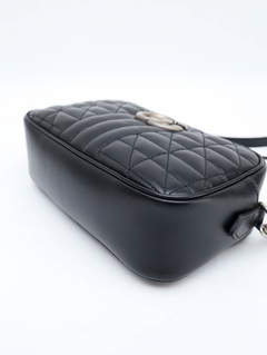 Bolsa Gucci Marmont Matelassê Pequena - Paris Brechó