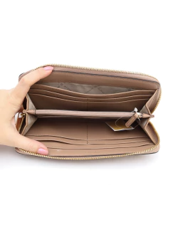 Carteira Jet Set Travel Média De Couro Bege na internet