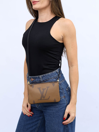 Louis Vuitton Pochette Double Zip Monogram Giant Reverse