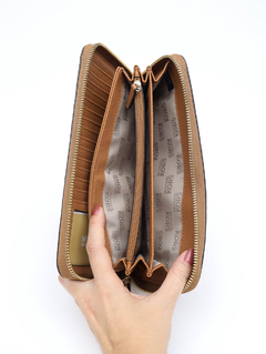 Carteira Michael Kors Jet Set Caramelo na internet