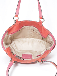 Imagem do Bolsa Coach Verniz Laranja