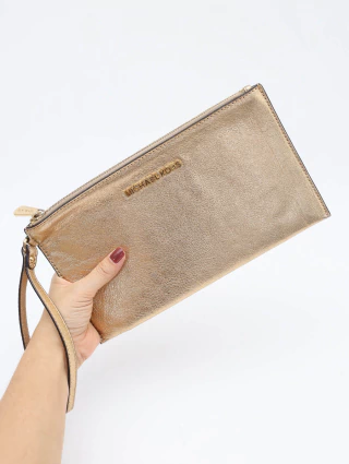 Clutch Michael Kors Gold Metallic na internet