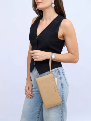 Cloutch marrom Michael Kors - comprar online