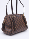 Louis Vuitton Rivington PM na internet