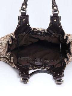 Bolsa Gucci Studded Pelham - loja online