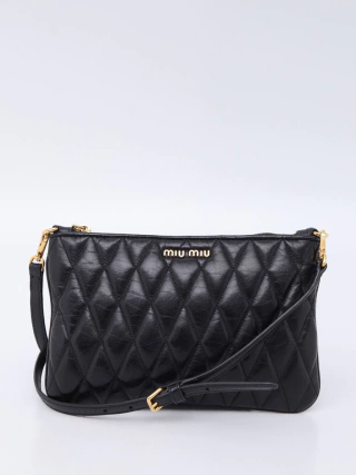 Bolsa Miu Miu Couro Matelassê Preta