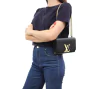 Bolsa Louis Vuitton Louise Black Calfskin Chain na internet