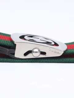 Cinto Gucci Cut Out G Buckle TAM 95