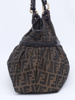 Fendi Tobacco Zucca Large Chef Tote - comprar online