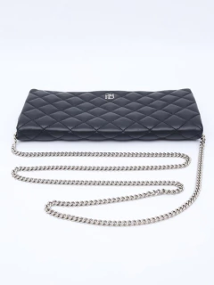 Carolina Herrera Matelassê Crossbody - Paris Brechó