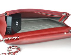 Chanel WOC Red Camélia na internet
