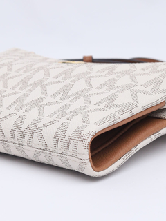 Bolsa Michael Kors Medium Canvas Monogram