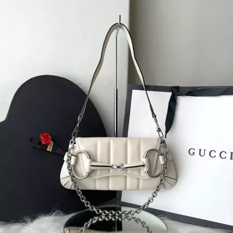 Bolsa Horsebit Chain