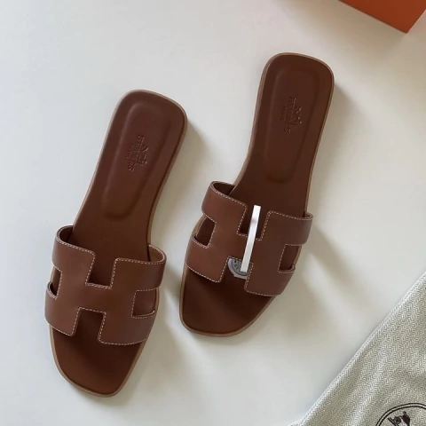 Rasteira Flat Oran H - comprar online