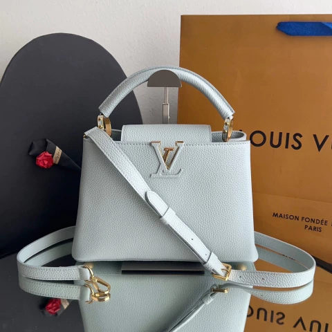 Bolsa Capucines BB - buy online