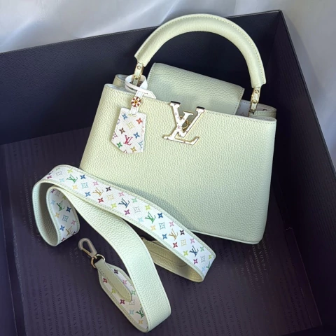 Bolsa LV x TM Capucines BB - comprar online