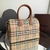 Bolsa BB Check Média - Andreza Oliveira