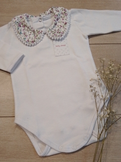 Body cuello flores violeta