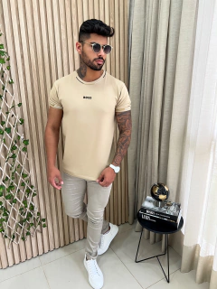 CAMISETA HUGO BOSS DETALHES EM NUDE - NUDE - comprar online