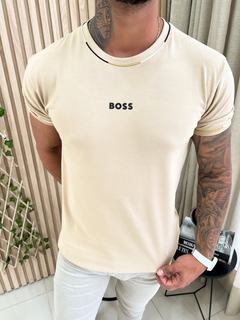 CAMISETA HUGO BOSS DETALHES EM NUDE - NUDE