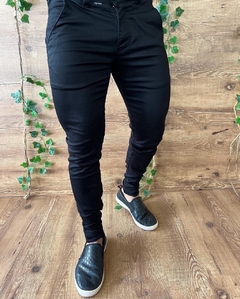 CALÇA SARJA ALFAIATARIA CALVIN KLEIN JEANS - PRETA