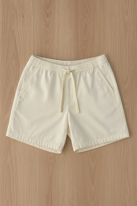 BERMUDA MAURICINHO HUGO BOSS SIMBOLO BOSS - OFF WHITE - comprar online