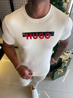 CAMISETA HUGO SOBREPOSTA - OFF WHITE