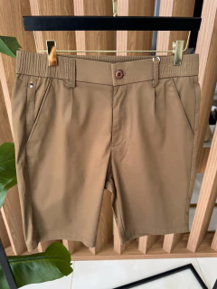 BERMUDA ALFAITARIA BOSS PREMIUM - BEGE ESCURO - EleganceOutlet