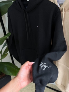 MOLETOM TOMMY HILFIGER - PRETO - EleganceOutlet